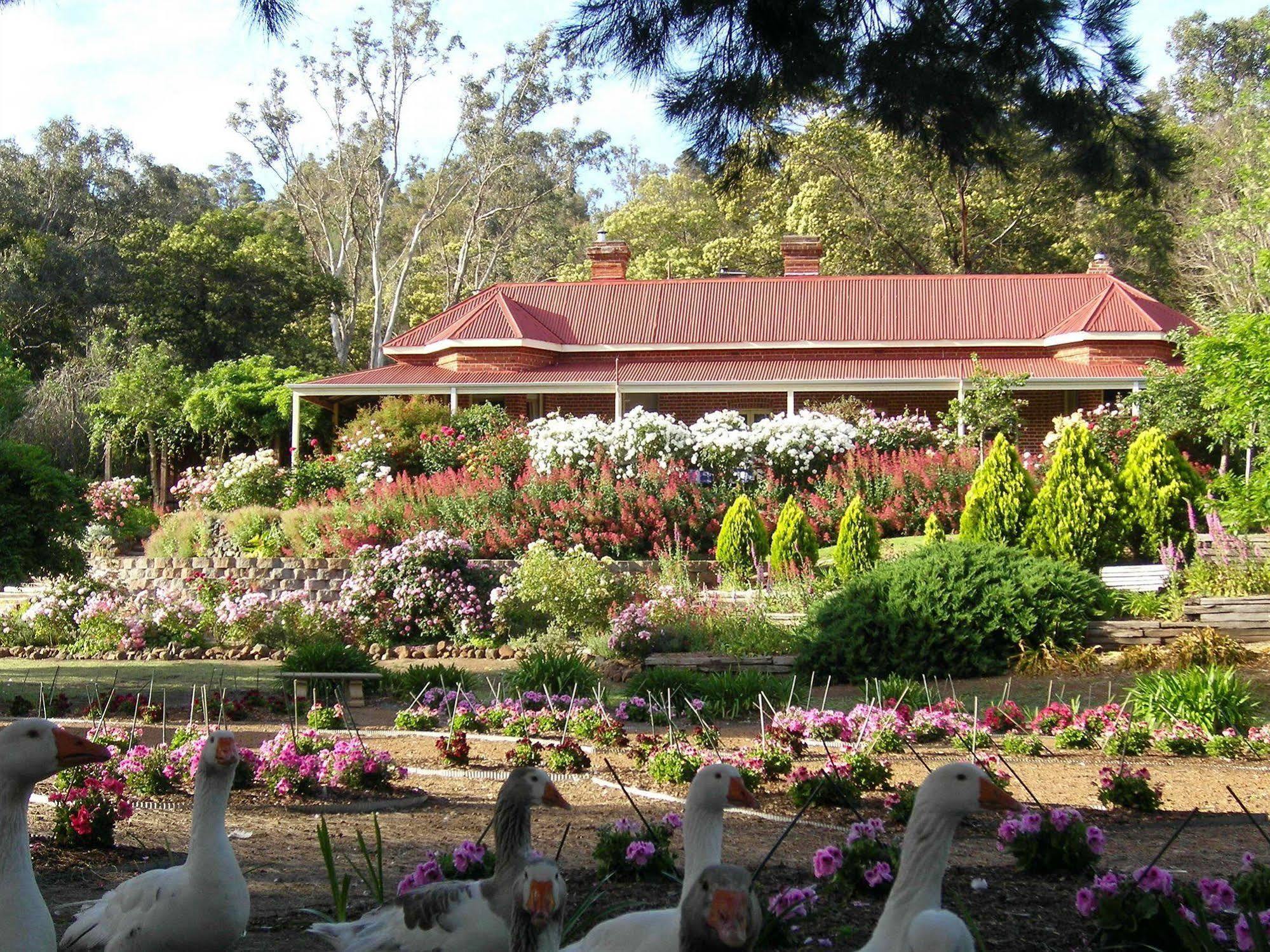 Ford House Bed & Breakfast بريدج تاون المظهر الخارجي الصورة