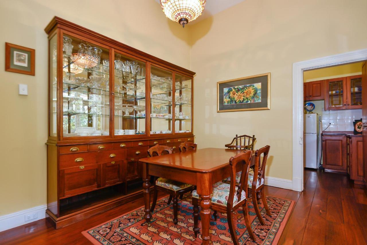 Ford House Bed & Breakfast بريدج تاون المظهر الخارجي الصورة