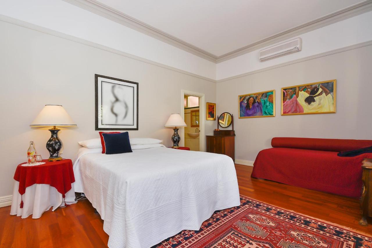 Ford House Bed & Breakfast بريدج تاون المظهر الخارجي الصورة